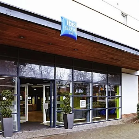 Ibis Budget Centre 2*